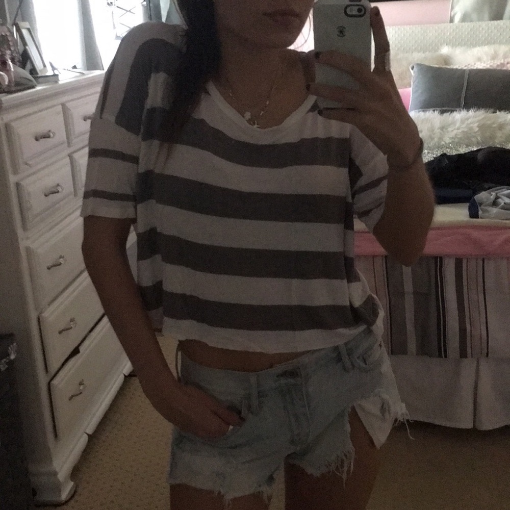 Grey white striped crop top short sleeve tank top - Picture 5 of 5